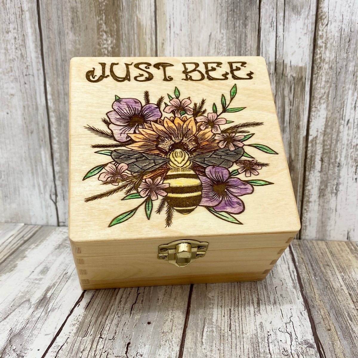 Bee decor, Honey bee sign, Hand painted Bee's, Wood sign, Laser, Engraving,  3d lettering, Gift, Bee, Custom, home decor