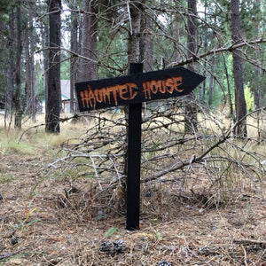 Haunted House Halloween Lawn Ornament Sign -  Cedar Wood Holiday Decor